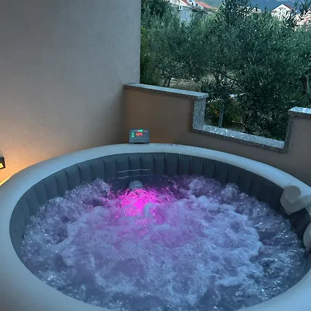 Lavida * Kaštela